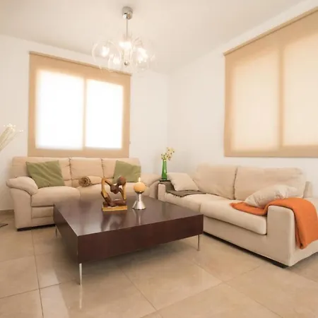 Villa Sunnyvillas: 3br Villa☆private Pool In Pernera - Orange